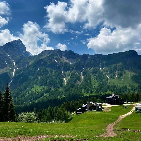 Il Covo Dello Sciatore Daire Falcade Dış mekan fotoğraf